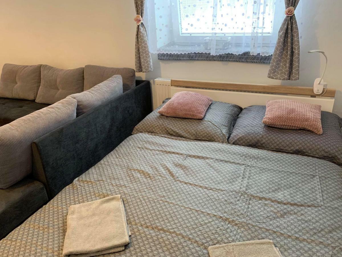 Apartman Filipovice S Letni Terasou Eksteriør billede